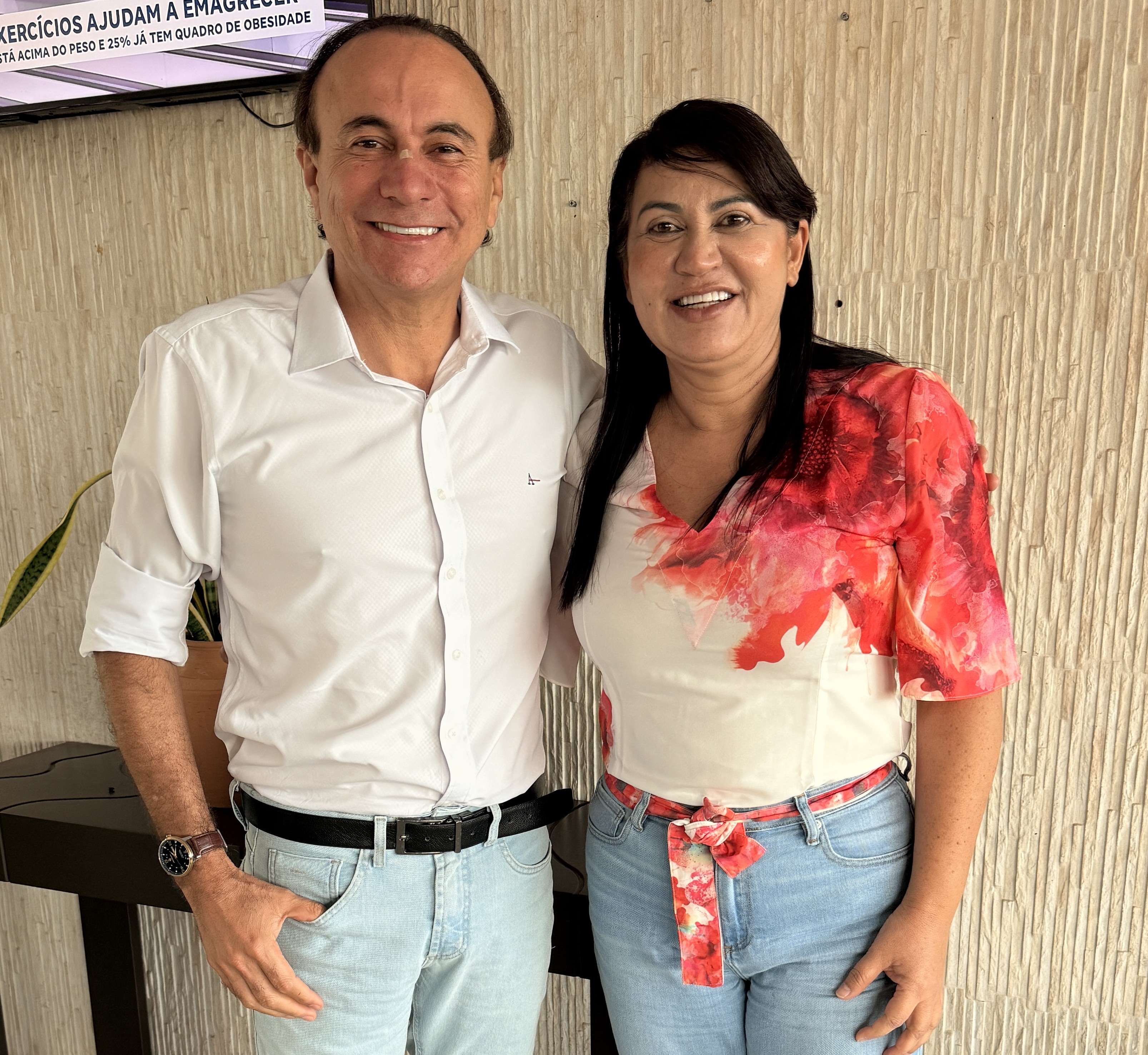 Ex-prefeito Irlando Parabólicas declara apoio a Eliane e fortalece articulação no Sertão